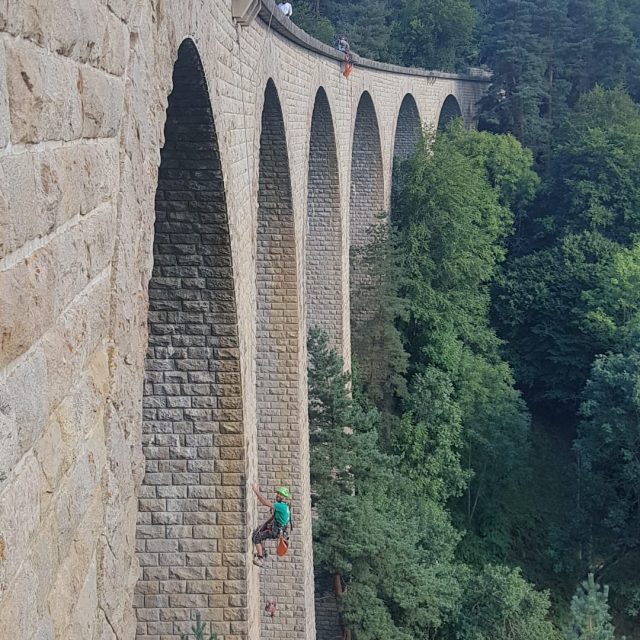 Pause de capteurs de fissures sur les viaducs de Fontfreyde, Peyrard, Roure et Badioux en Haute-loire