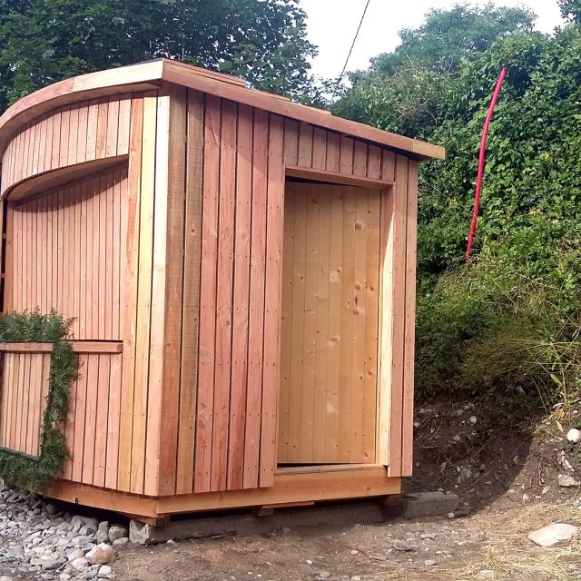 Construction d&rsquo;une cabane bois pour Florac plage